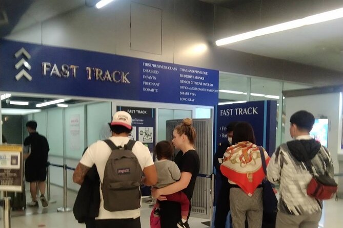 Priority Fast Track Entry at Bangkok Airport with Guide - Adding a hotel transfer