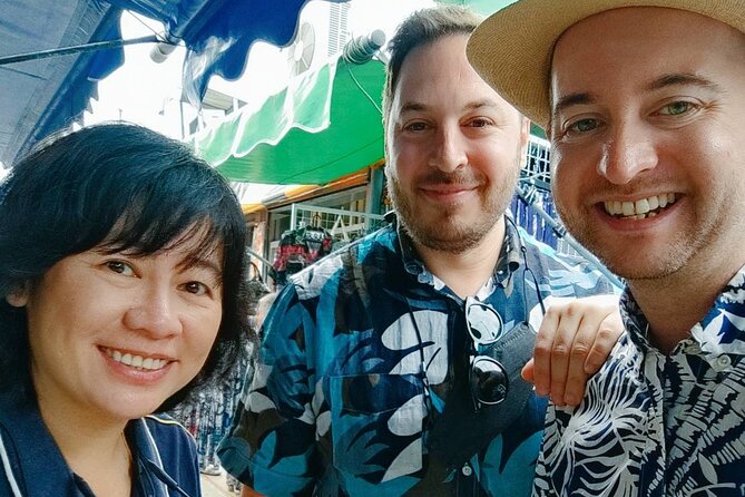 Private Custom Tour with a Local Guide - Wat Pho and the reclining Buddha