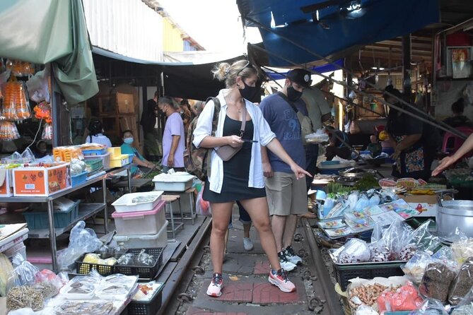 Private Excursion to Floating Market and Ayutthaya World Heritage - Take the canal route into Damnoen Saduak