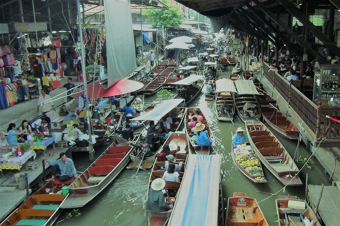 PRIVATE Floating Market + DRAGON Temple + DO like a Local - 7 a.m. start at Mae Klong Railway Market