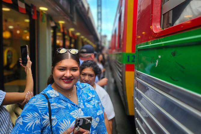 Private Floating Market, Train Market and After Rain Cafe Tour - Why a private car matters outside Bangkok
