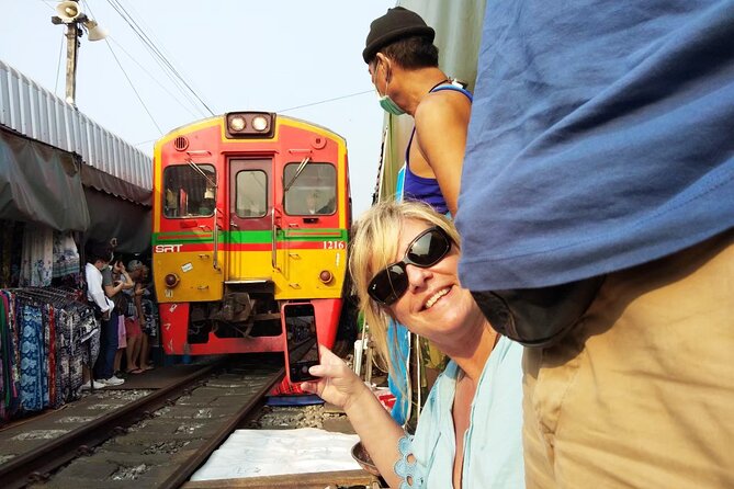 Private tour to Floating & Railway markets (multi-lang: EN ZH ES IT FR DE) - What makes the day work well