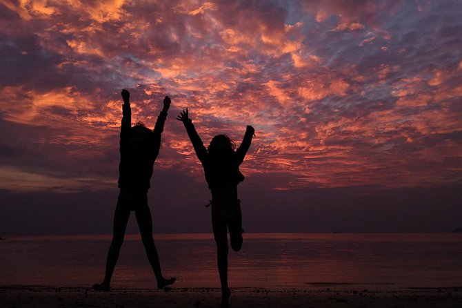 Railay and 4-Island Sunset Speedboat Cruise with Night Snorkel - Koh Poda, white sand, and open water