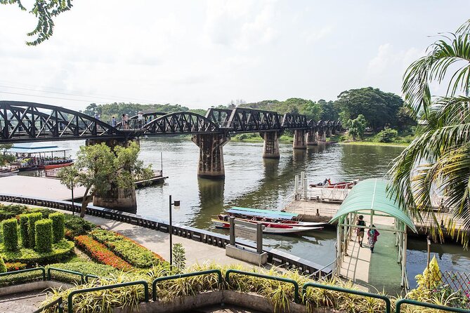 River Kwai Bridge and Floating Market Full-Day Combo - Key points at a glance