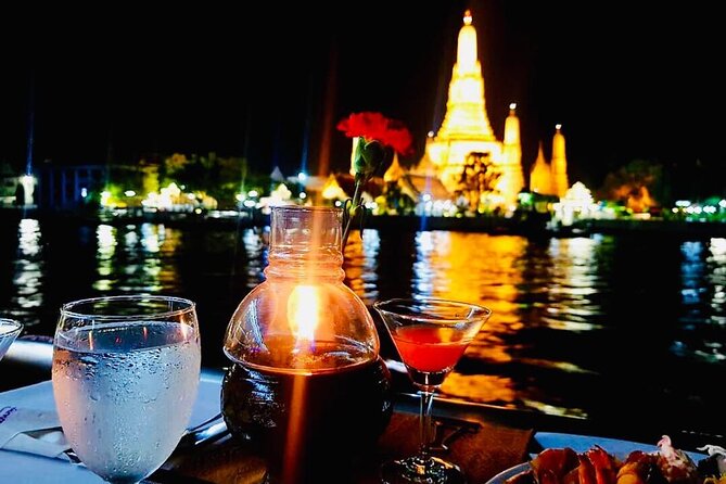 River Star Princess Dinner Cruise: Bangkok Chao Phraya River - The Thai and international buffet