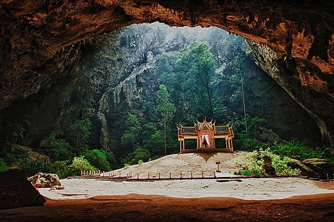 Sam Roi Yod National Park & Praya Nakhon Cave Join Group Tour - Why Phraya Nakhon Cave is worth the effort