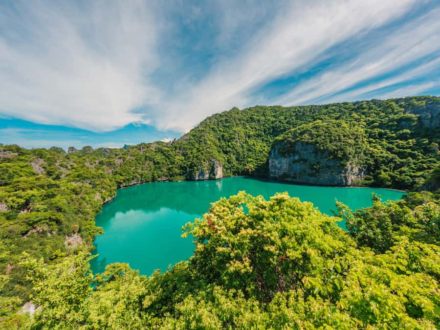 Samui: Angthong Marine Park Boat Tour w/ Transfer and Meals - Thai buffet lunch on board