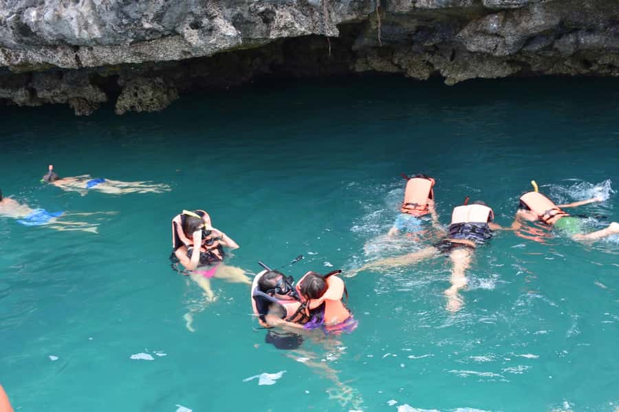 Samui: Angthong Marine Park Boat Tour w/ Transfer and Meals - Hotel pickup and the ride to Nathon Pier