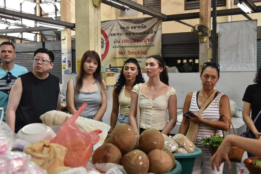 Sathon: Hands-on Thai Cooking Class & Market Tour in Bangkok - Key points at a glance