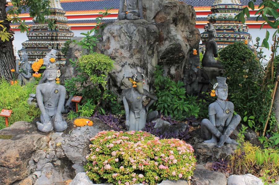 Shared Tour: Wat Pho, Wat Traimit and Wat Benchamabophit - Is $46 a fair price?
