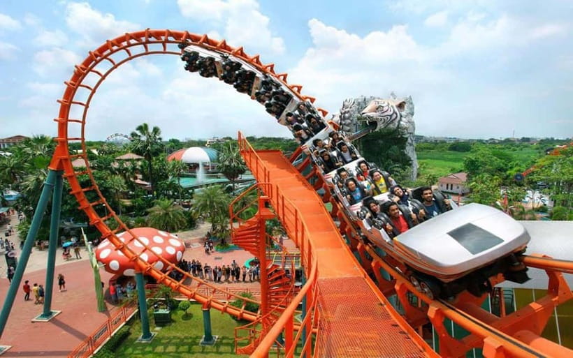 Siam Amazing Park Entry Ticket with Buffet Lunch (NON THAI) - Starting with the water park at 10:00 AM