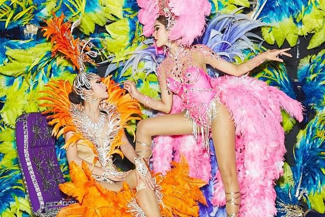 Simon Cabaret Show in Phuket - Drinks and the paid photo stop