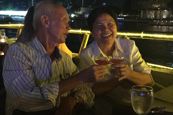 Smile Dinner Cruise Experience: Dining & Live Entertainment - What this Bangkok dinner cruise is really like