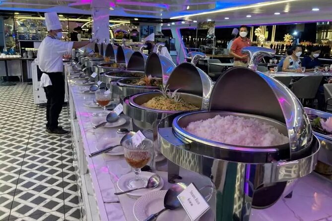 Smile Dinner Cruise Experience: Dining & Live Entertainment - Passing Bangkok’s temples after dark
