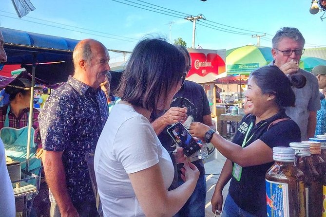 Sunset Local Eats Food Tour in Hua Hin - Why the guide is central to the experience