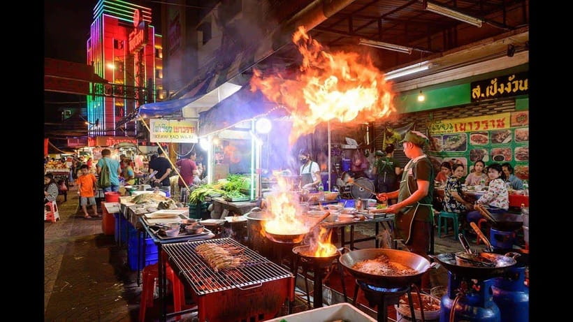 Taste of Bangkok: A 3-Hour Chinatown Food Feast - Sweet dishes and a final drink