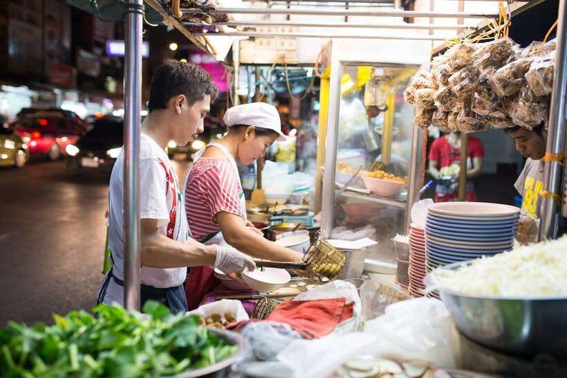 Taste of Bangkok: A 3-Hour Chinatown Food Feast - Who will enjoy this Chinatown food walk?