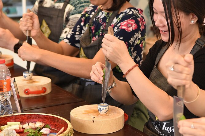 Thai Cooking Class with Market Tour in Sathon Bangkok - Who Will Get the Most From This Class
