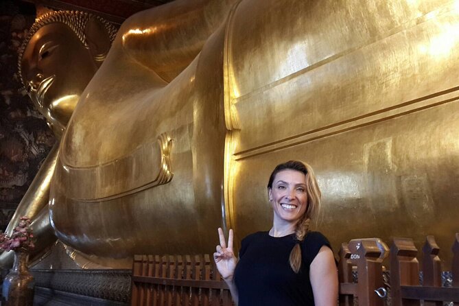 Thai PRIVATE Tour Guide - Khlong Bang Luang offers a quieter local view