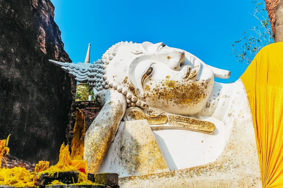 The Old Siam: Ayutthaya Temples Small Group Tour with Lunch - Lunch at a local Thai restaurant