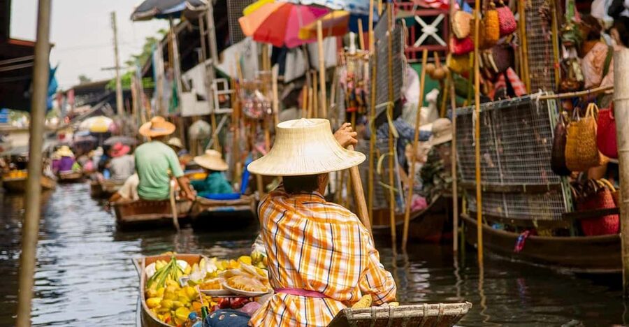 The Old Siam: Damnoen Saduak and Maeklong Railway Market - Why these two markets make a good Bangkok day trip