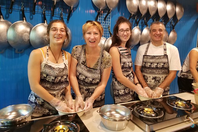 Tingly Thai Cooking Class with Morning Market Tour - Timing, comfort, and the group setting