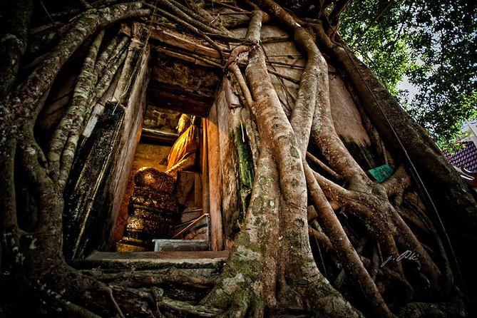 VIP Private Tour Damnoen Saduak+ Amphawa + Mae Klong Railway - A short pause at Wat Bang Kung