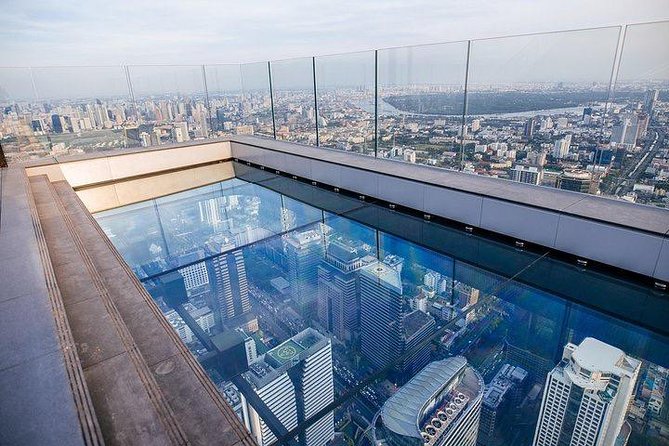 Walk over SKY at Kingpower SkyWalk Admission Ticket - Views, crowds, and the photo question