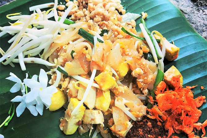 Your Introduction to the Thai Kitchen - A class that keeps you cooking, not waiting